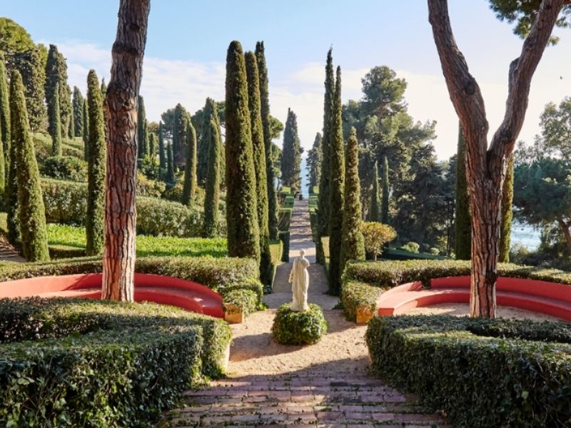 Students on a day trip